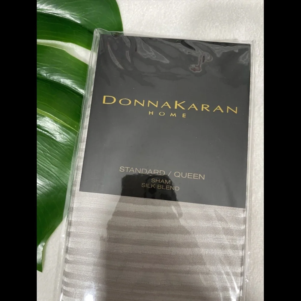 NIB Donna Karan Collection 'Reflection' [ 1 ]‎ Standard Pillow Sham